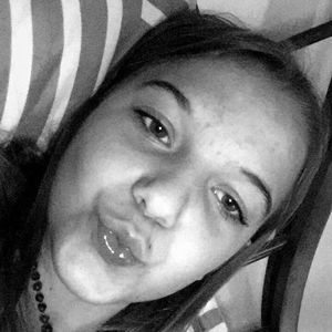 Meet your Posher, Abbey